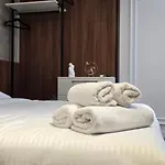 Stay-five Brand New 2 Modern In Center - Self Check-in * Tirana