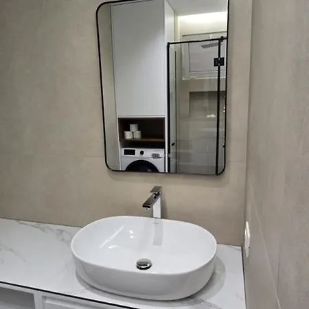 Διαμέρισμα Stay-five Brand New 2 Modern In Center - Self Check-in