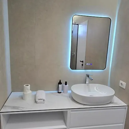 Διαμέρισμα Stay-five Brand New 2 Modern In Center - Self Check-in