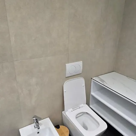 Διαμέρισμα Stay-five Brand New 2 Modern In Center - Self Check-in Τίρανα