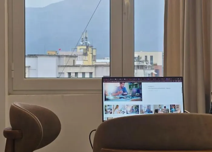 Stay-five Brand New Modern In Center - Self Check-in Apartment *