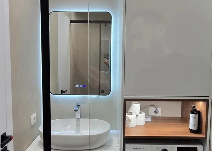 Apartment Stay-five Brand New Modern In Center - Self Check-in