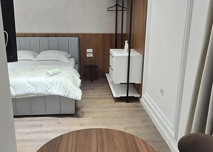 Stay-five Brand New Modern In Center - Self Check-in Apartment *