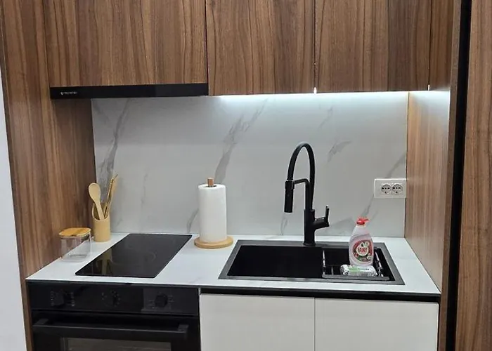 Stay-five Brand New Modern In Center - Self Check-in Tirana