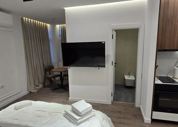 Apartment Stay-five Brand New Modern In Center - Self Check-in Tirana