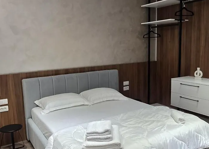 Stay-five Brand New Modern In Center - Self Check-in Tirana