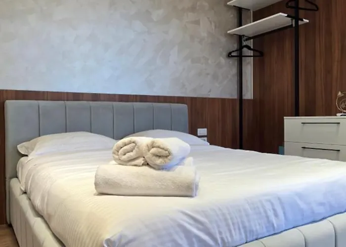 Apartment Stay-five Brand New Modern In Center - Self Check-in *