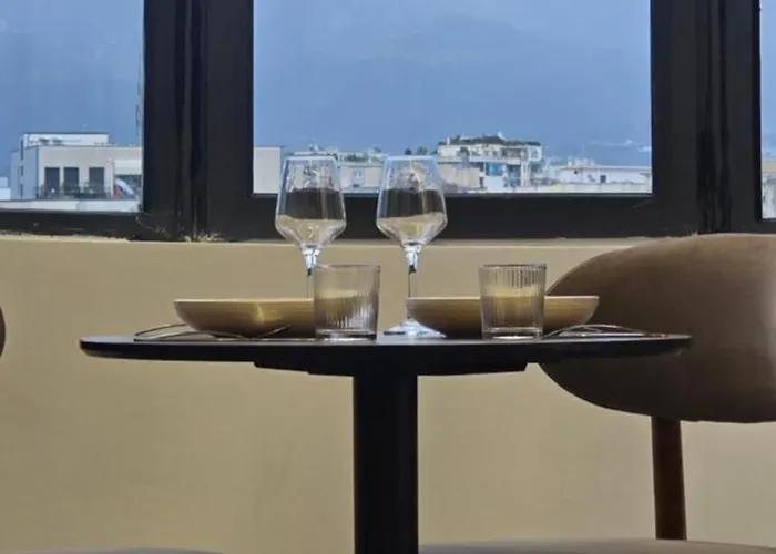 Stay-five Brand New Modern In Center - Self Check-in * Tirana