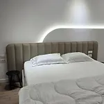 Stay-five Brand New 2 Modern In Center - Self Check-in * Tiran