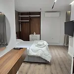 Stay-five Brand New 2 Modern In Center - Self Check-in