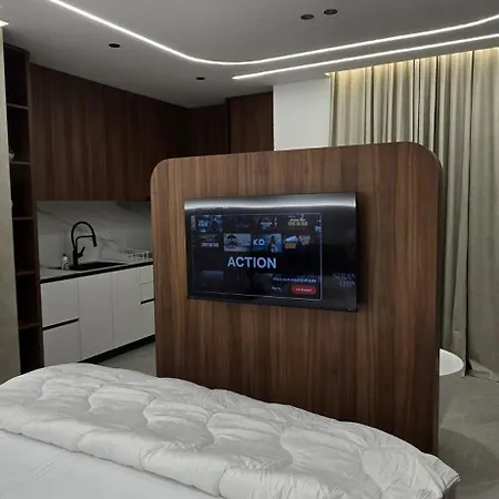 Stay-five Brand New 2 Modern In Center - Self Check-in * Tirana