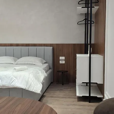 Stay-five Brand New Modern In Center - Self Check-in * Tirana