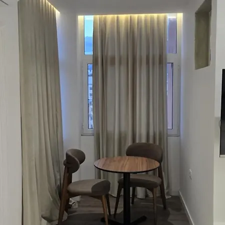 Stay-five Brand New Modern In Center - Self Check-in Apartment