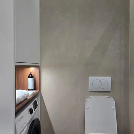 Apartment Stay-five Brand New Modern In Center - Self Check-in *