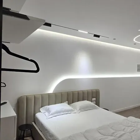 Stay-five Brand New 2 Modern In Center - Self Check-in Daire *