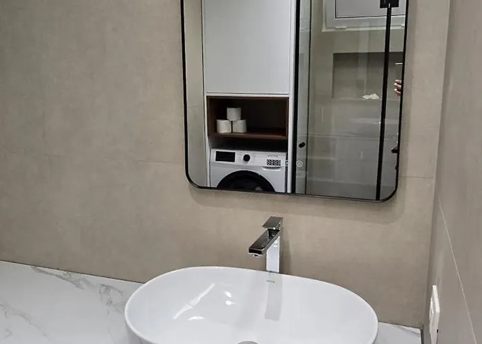 Stay-five Brand New 2 Modern In Center - Self Check-in Appartement