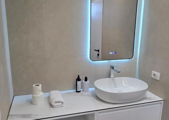 Stay-five Brand New 2 Modern In Center - Self Check-in Appartement *