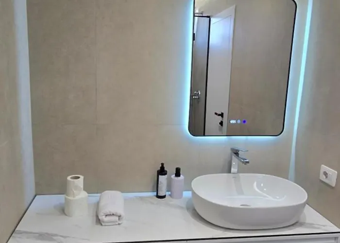 Stay-five Brand New 2 Modern In Center - Self Check-in Tirana