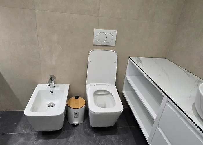 Stay-five Brand New 2 Modern In Center - Self Check-in Appartement Tirana